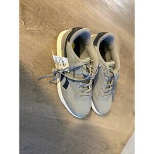 Grey Navy blue Reebok Court Advance Sneaker NWT size 5